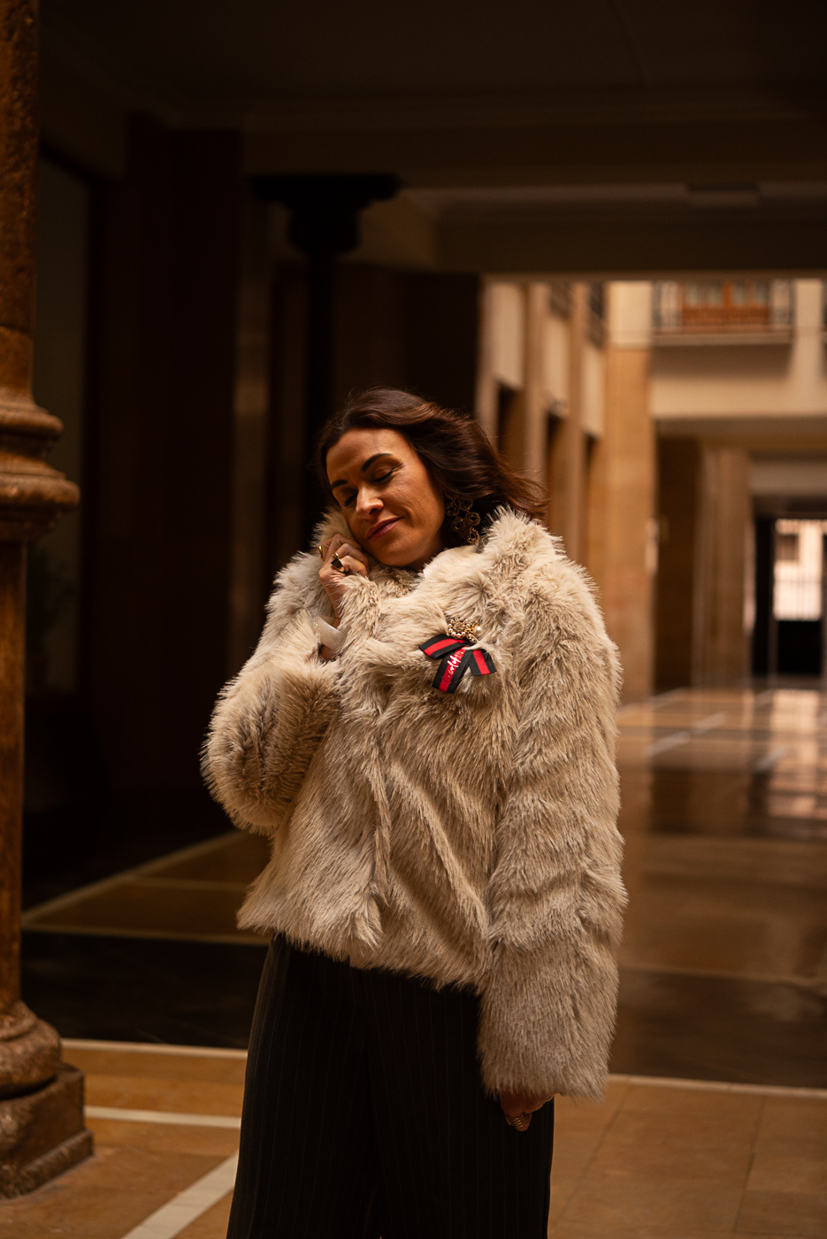 COCOLEBREL_HARLEM_COLECCION_abrigo_peludo_hielo