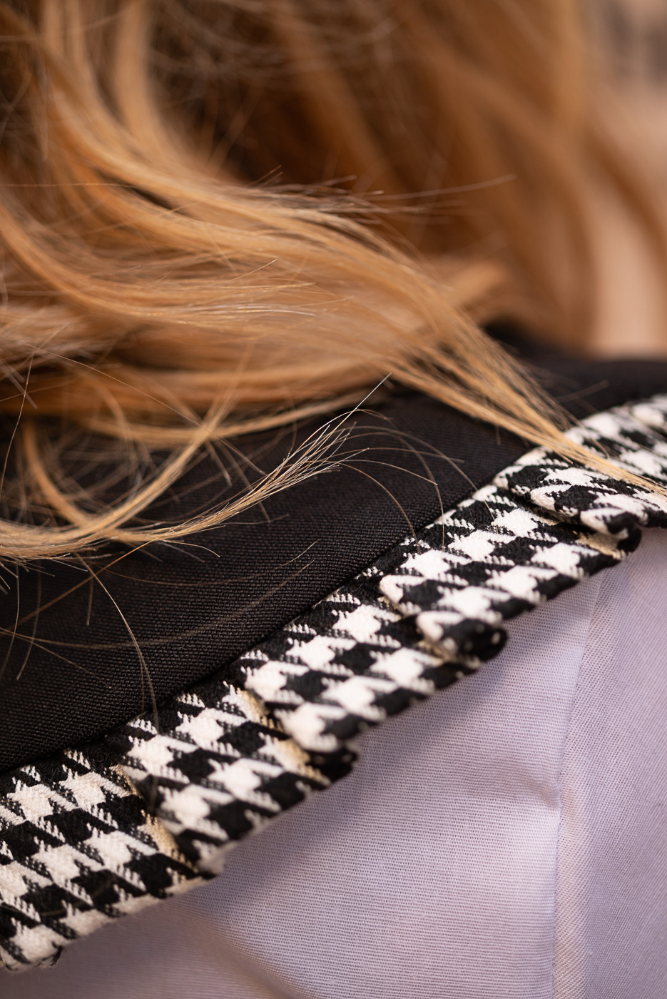 COCOLEBREL_HARLEM_COLECCION_cuello_inicial_detalles