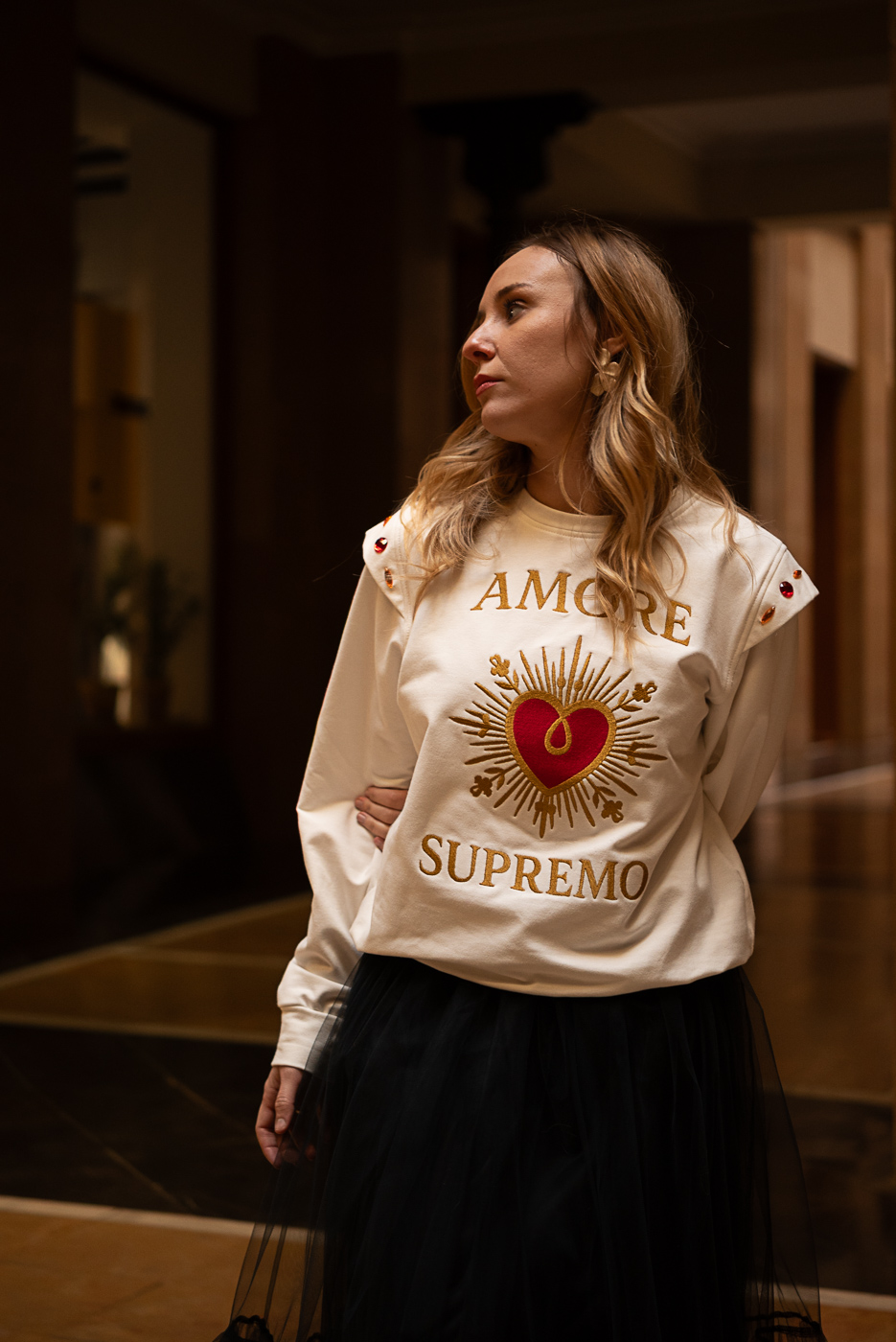 COCOLEBREL_HARLEM_COLECCION_sudadera_beige_amore